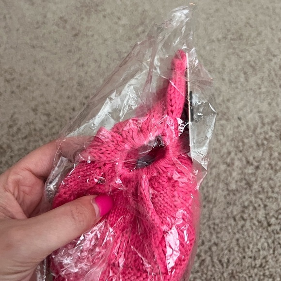 CC Beanie 🩷 - Picture 4 of 6